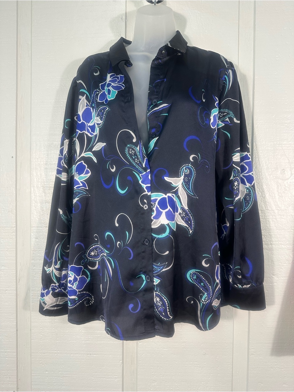 Chicos Navy Floral Top Size 2 (Large) EUC
